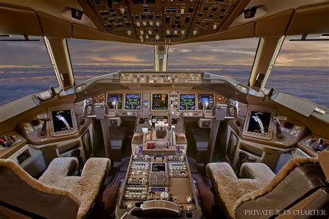 777 flight deck